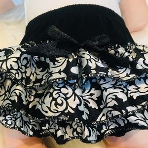 Damask beautiful diaper cover and matching over top hair bow never used 3-12 mo